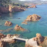 Bel Avec Vue アパート Le Trayas