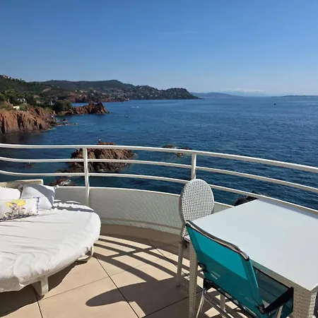 Bel Avec Vue * Le Trayas